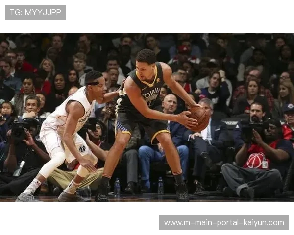 国王遭遇九连败战绩联盟垫底 其季后赛希望已愈发渺茫 国王遭遇九连败战绩联盟垫底 其季后赛希望已愈发渺茫